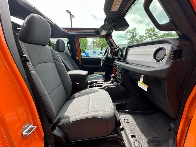 2025 Jeep Wrangler Sport S photo 28
