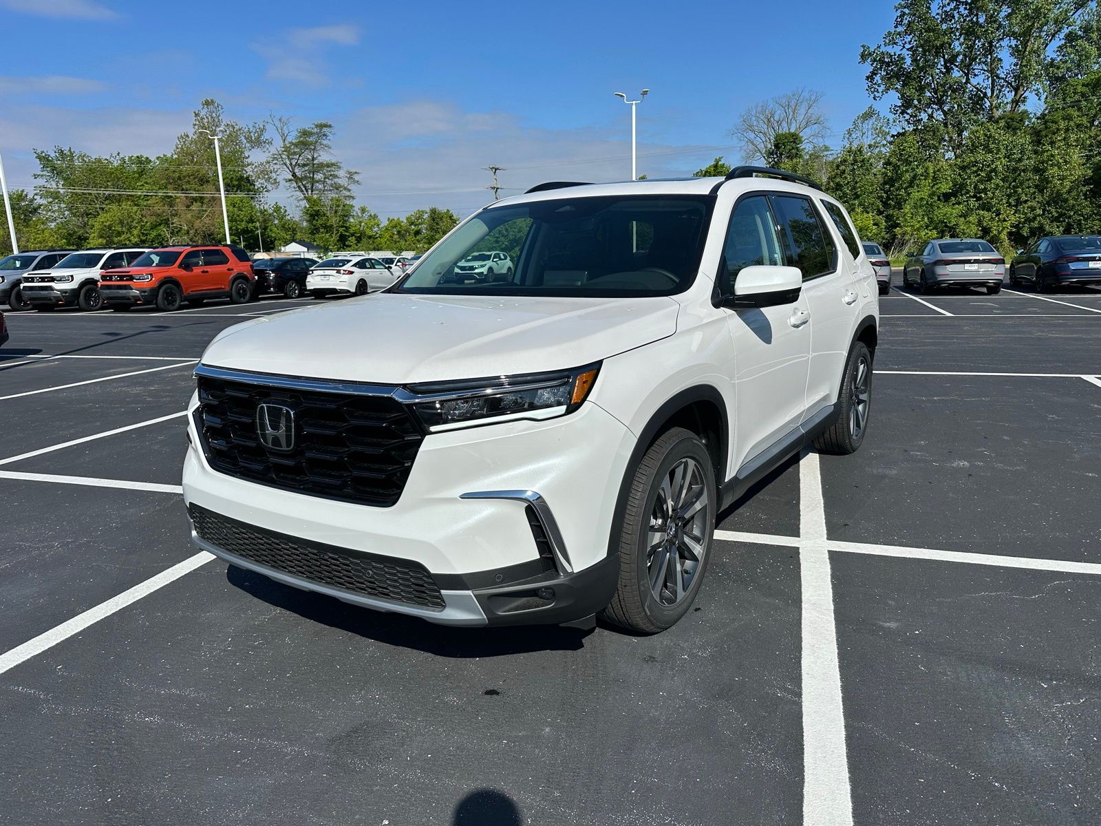 2025 Honda Pilot Touring's photo