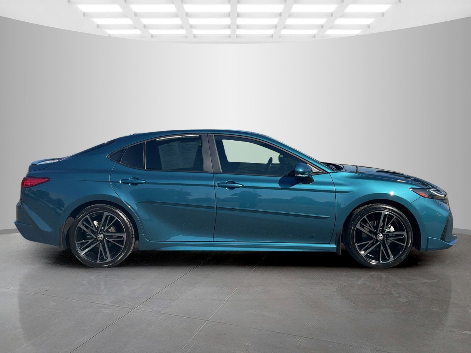 2025 Toyota Camry XSE photo 2