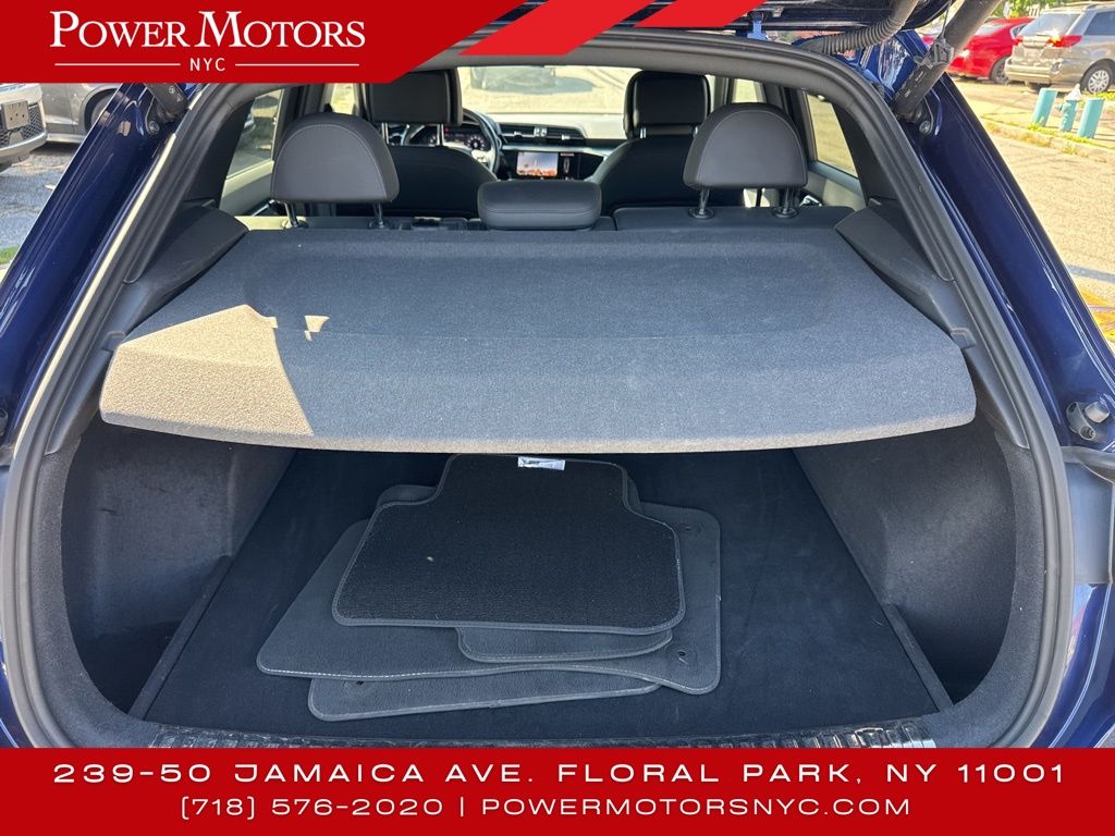 2023 Audi Q3 S line Premium photo 23