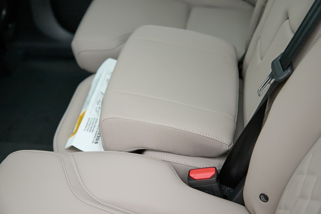 2026 VOLVO XC90 - Image 21