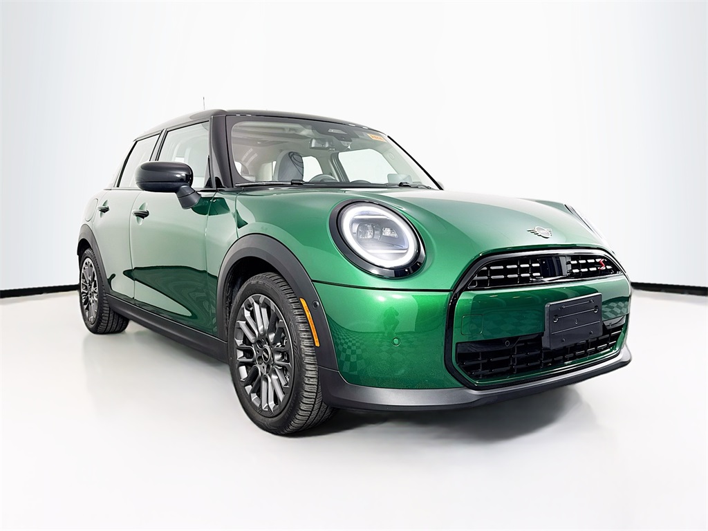2025 MINI Hardtop 4 Door S's photo