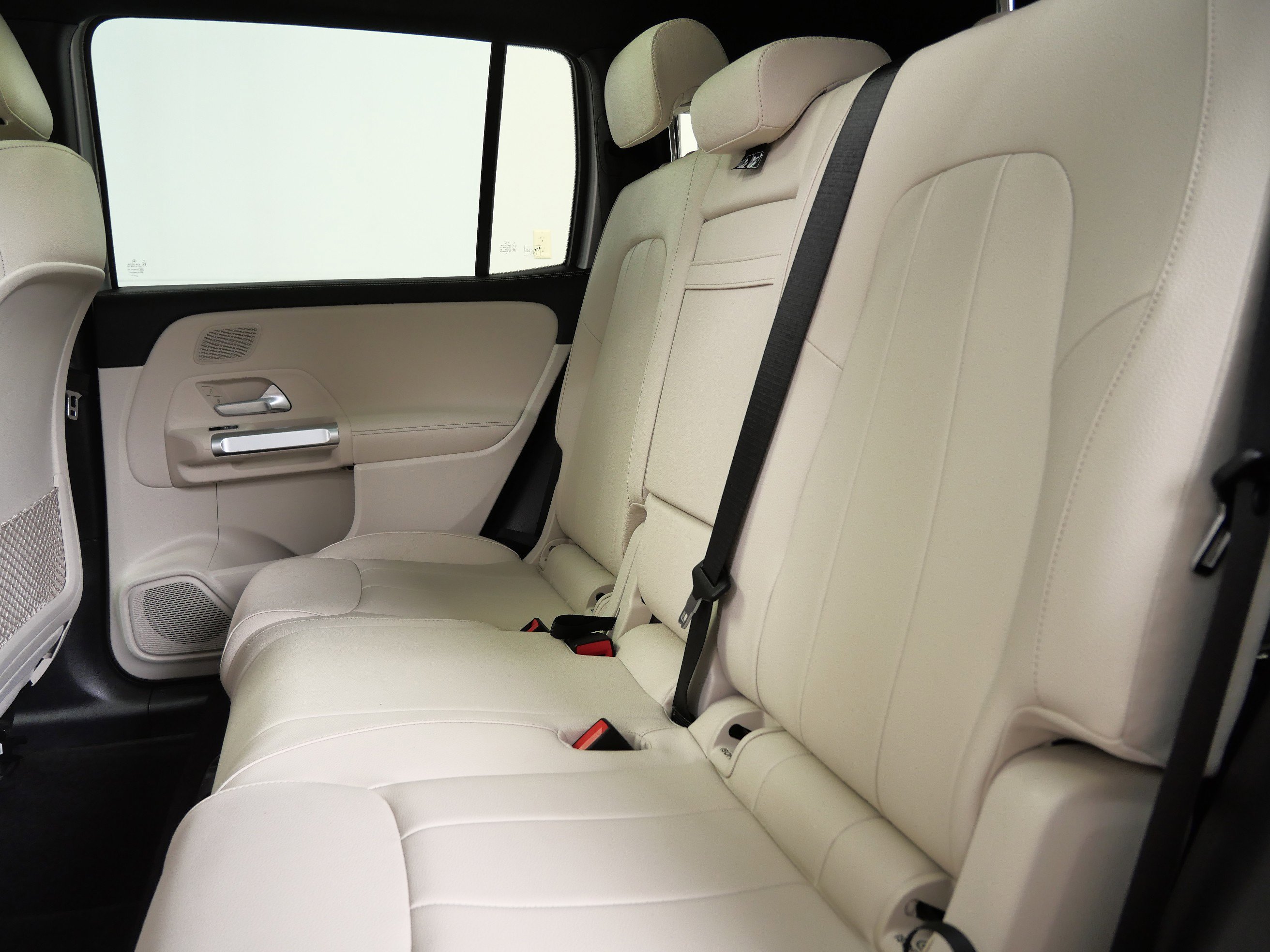 2023 Mercedes Benz EQB 300 4MATIC photo 16