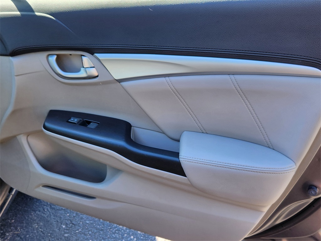 2013 Honda Civic Hybrid photo 15