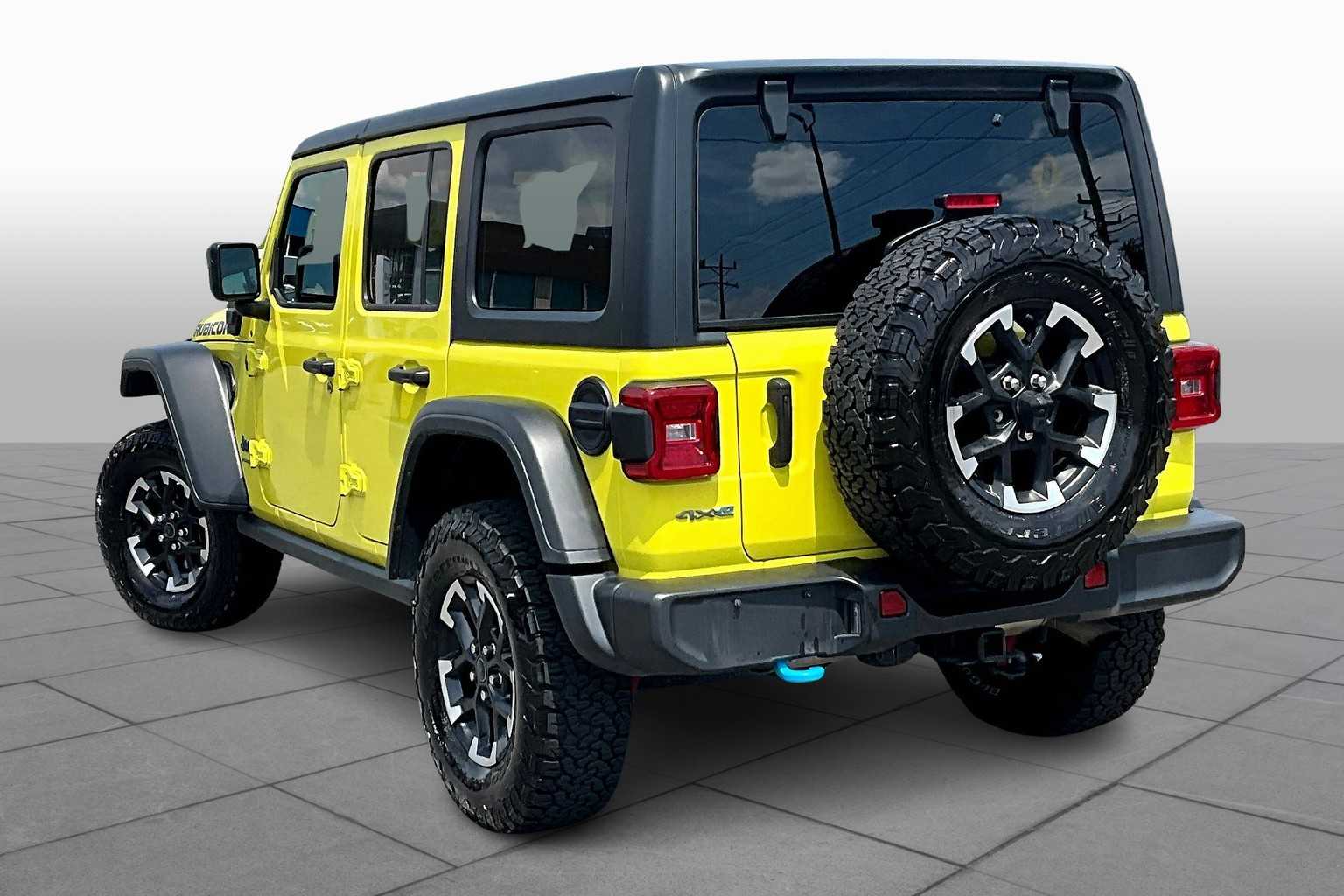 2024 Jeep Wrangler 4xe Rubicon photo 11
