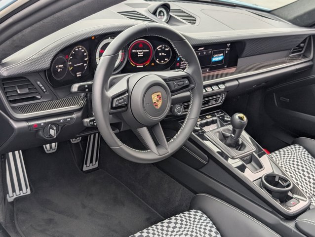 2022 Porsche 911 GT3 Touring photo 4