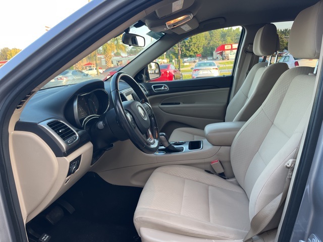 2021 Jeep Grand Cherokee Laredo E photo 7