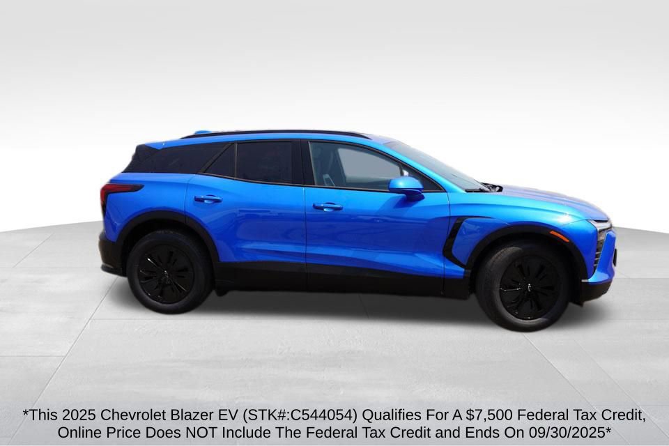 2025 Chevrolet Blazer EV Sport photo 2