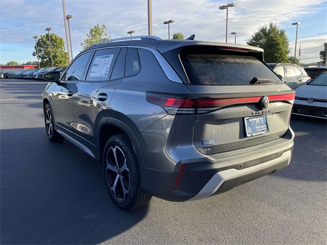 2025 Volkswagen Tiguan SE photo 4