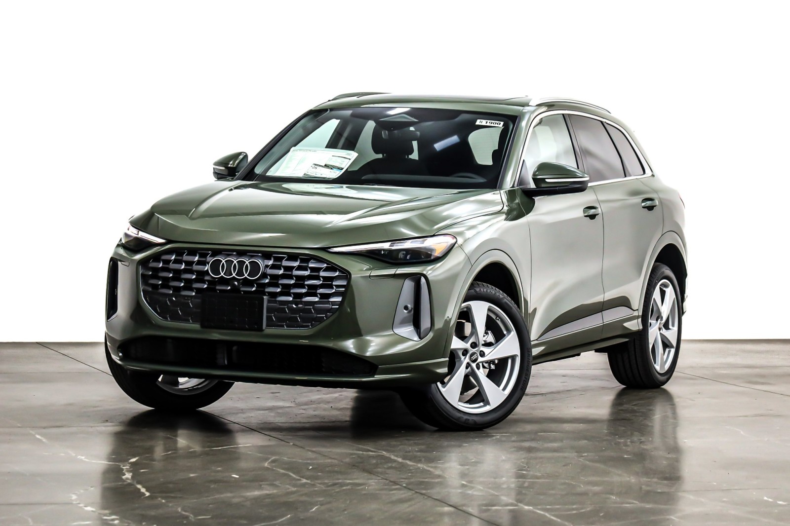 2025 Audi New Q5 Premium Plus's photo