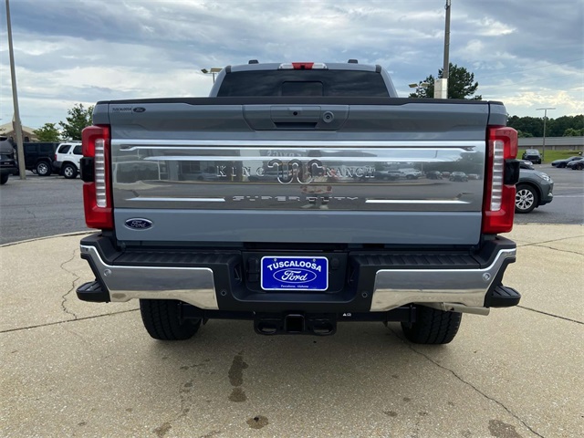 2025 Ford F-250 photo 3