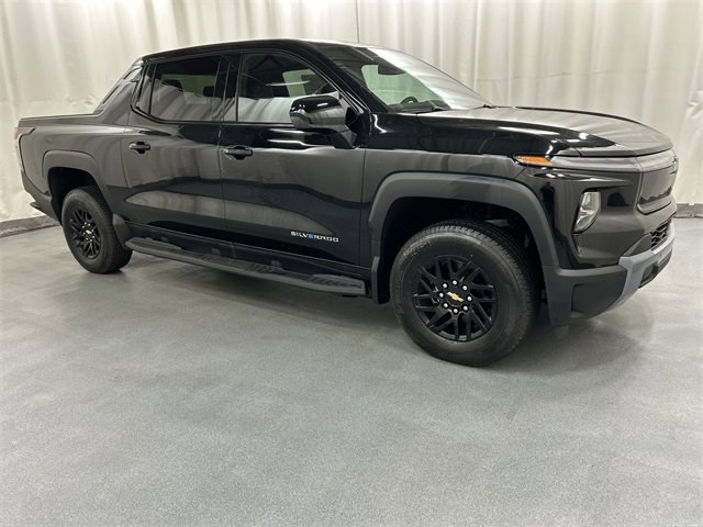 2026 Chevrolet Silverado EV LT's photo