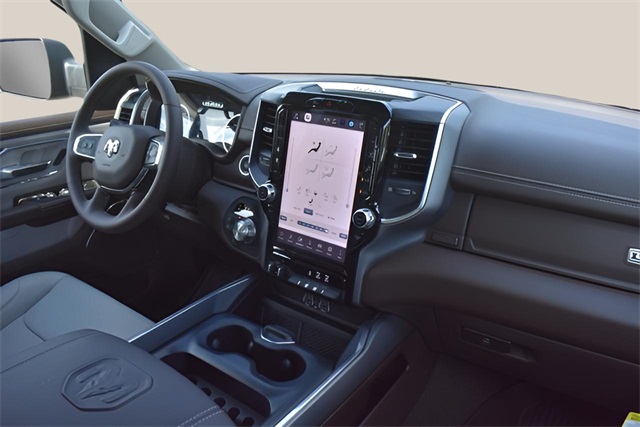 2026 Ram 1500 Laramie photo 16