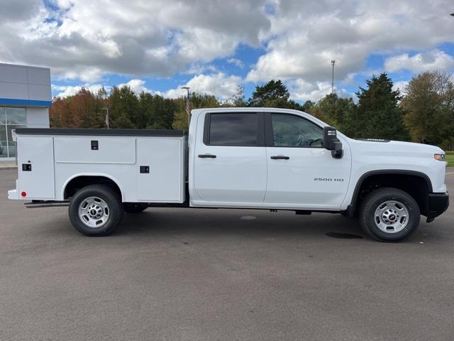 2024 Chevrolet Silverado 2500HD photo 2