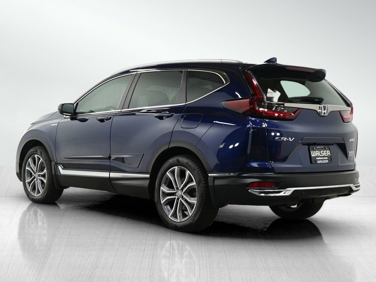 2022 Honda CR-V Hybrid Touring photo 2