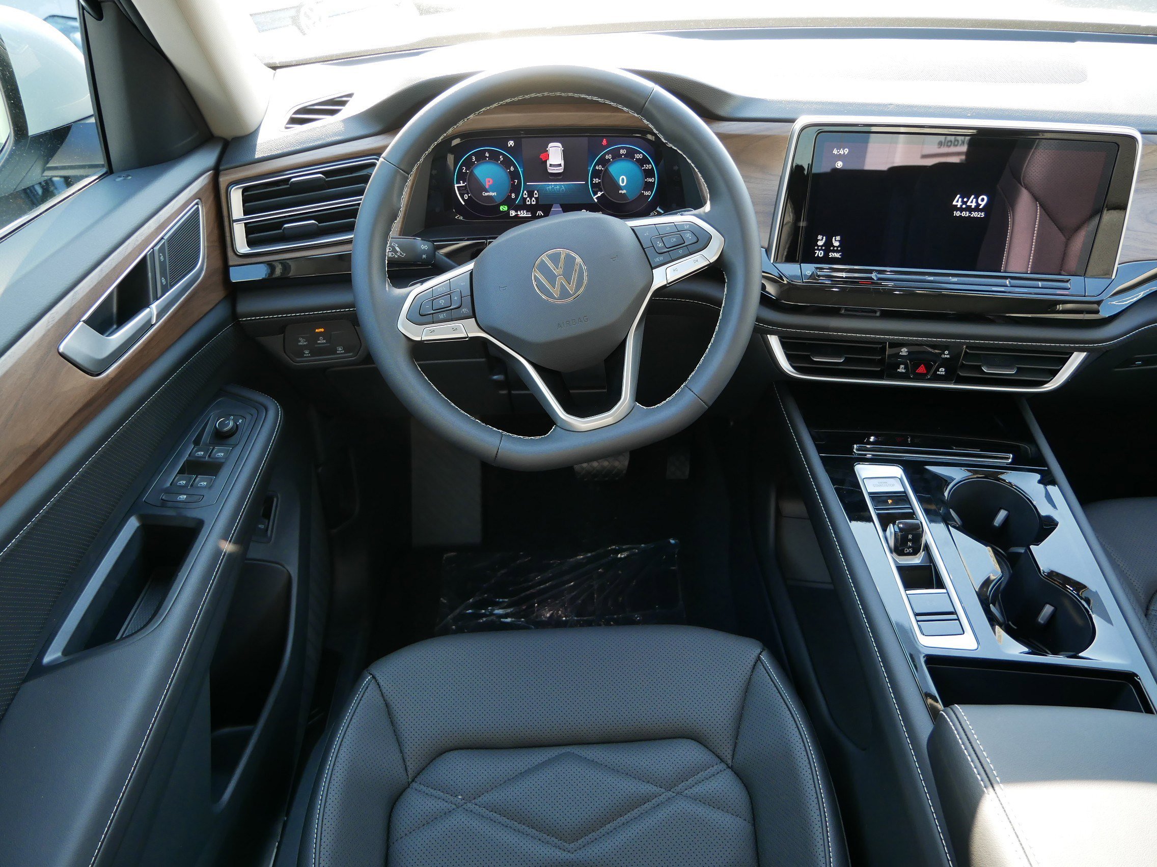 2026 Volkswagen Atlas SE Technology photo 6