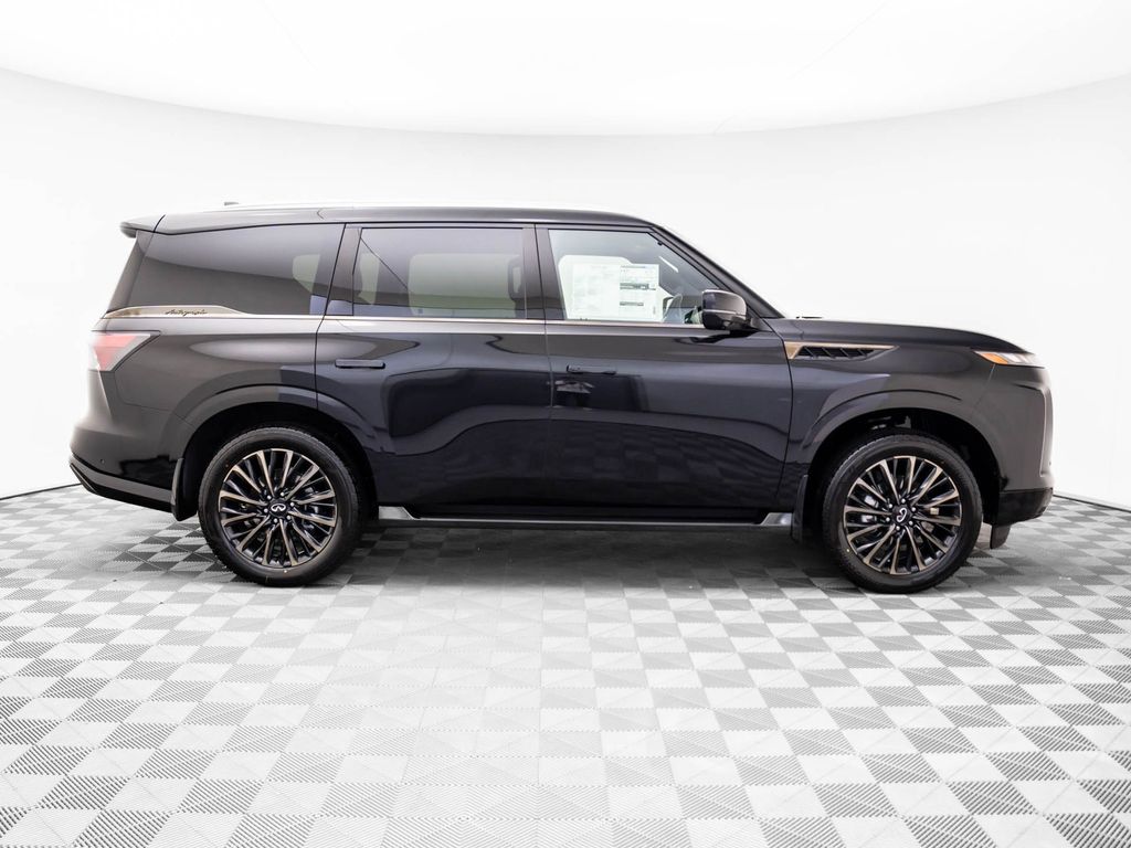2026 Infiniti QX80 photo 6