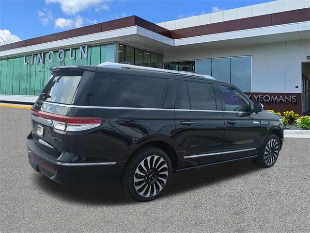 2024 Lincoln Navigator Black Label photo 4