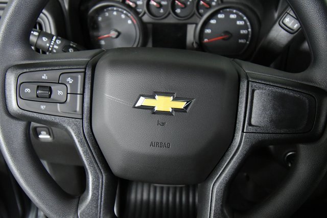 2026 Chevrolet Silverado 1500 photo 2