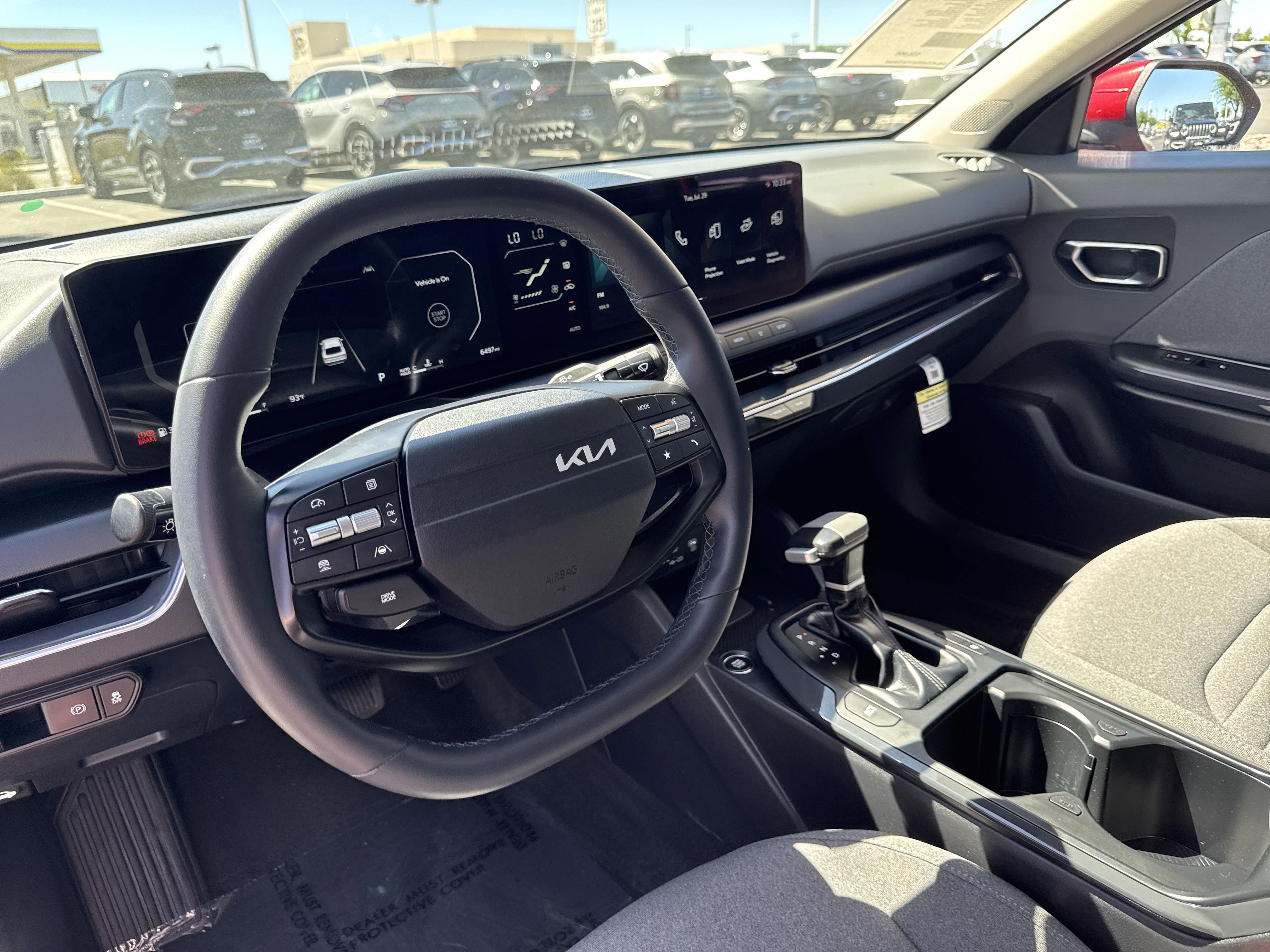 2025 Kia K4 EX photo 7