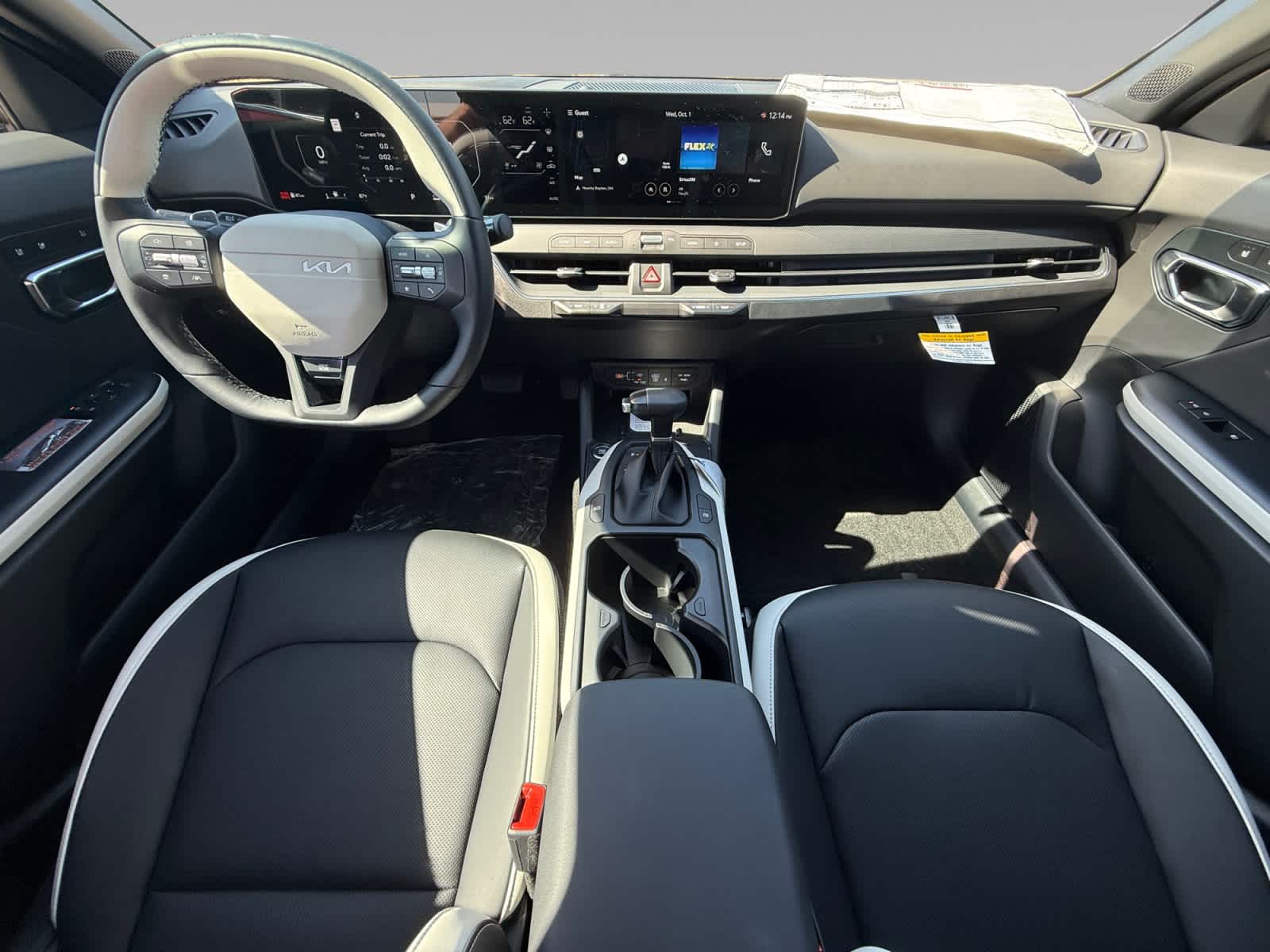 2025 Kia K4 GT-Line photo 10