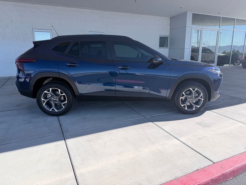 Used 2024 Chevrolet Trax LT with VIN KL77LHE25RC192992 for sale in Pahrump, NV