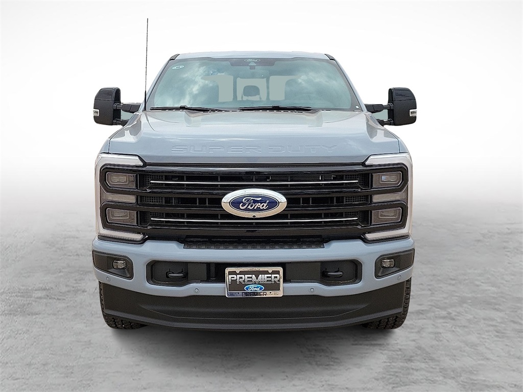 2025 Ford F-350 photo 3