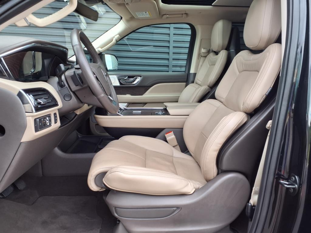 2023 Lincoln Navigator Reserve photo 5
