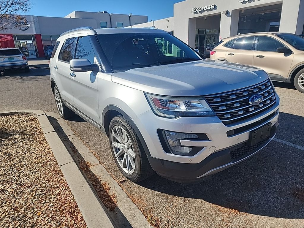 2016 Ford Explorer Limited photo 2