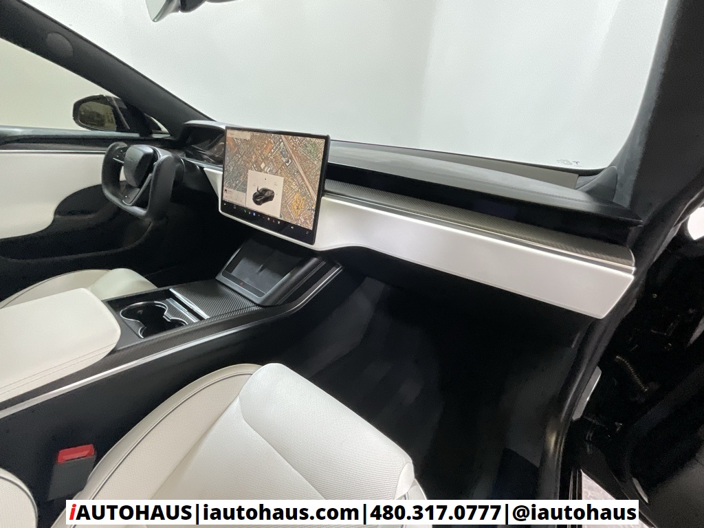 2023 Tesla Model S Plaid photo 34