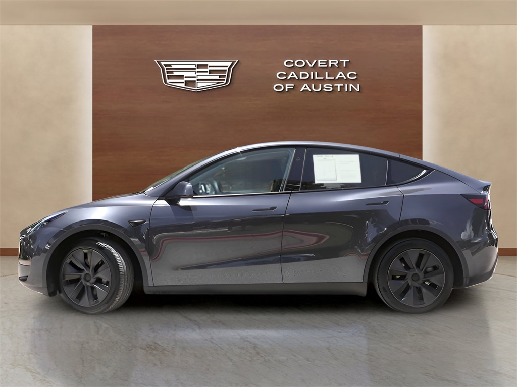 Used 2025 Tesla Model Y Long Range with VIN 7SAYGDEE3SA361267 for sale in Austin, TX