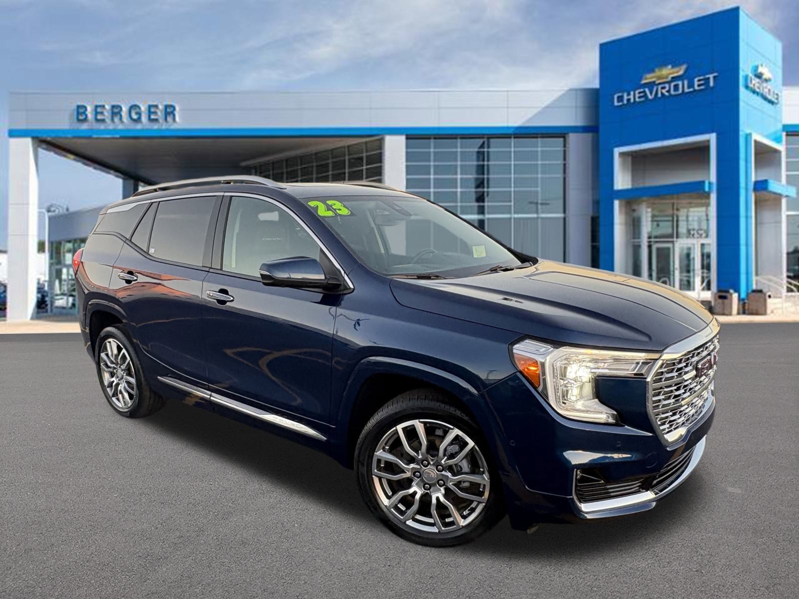 2023 GMC Terrain Denali's photo