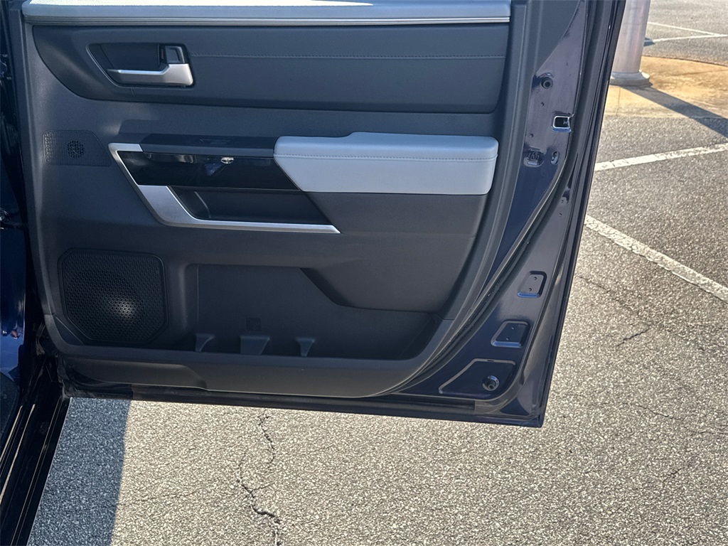 2023 Toyota Tundra Limited photo 15