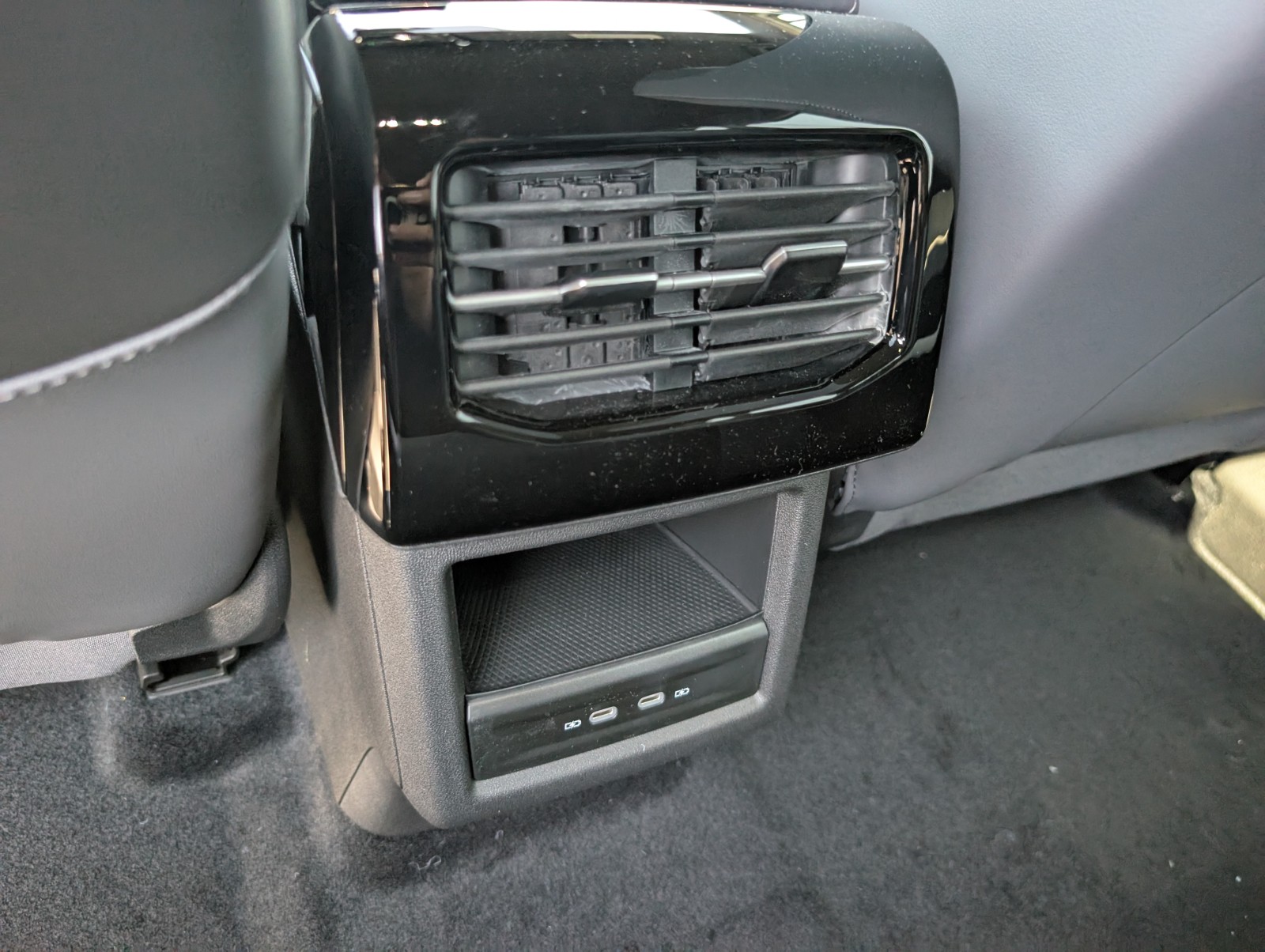 New 2025 Silver Mist Metallic Volkswagen Pro image 21