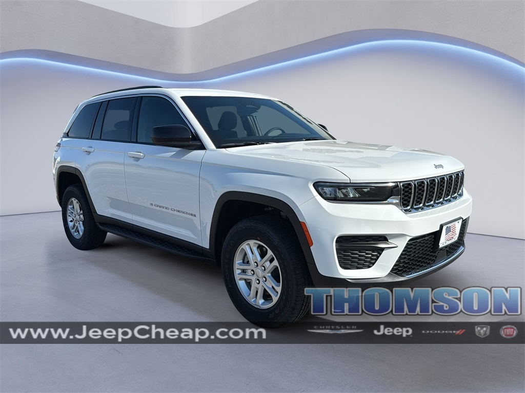 2025 Jeep Grand Cherokee Laredo's photo
