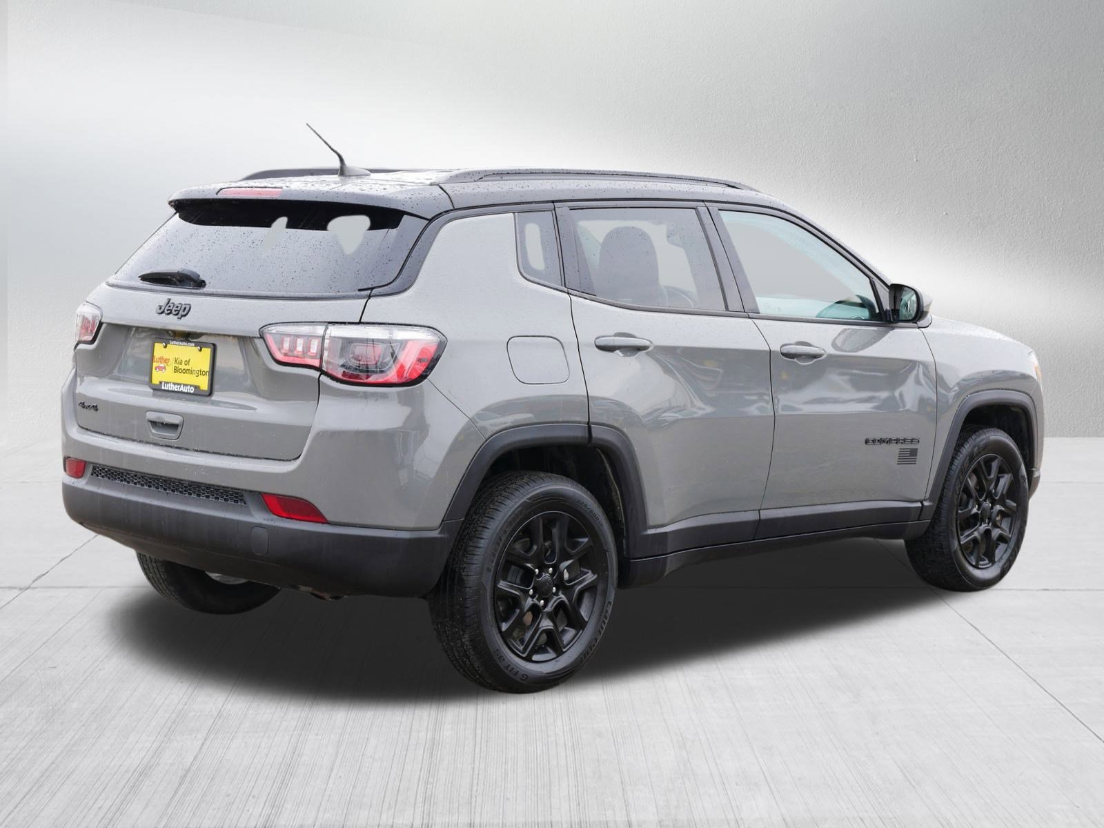 2021 Jeep Compass Sport photo 2