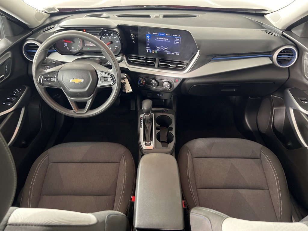 2024 Chevrolet Trax LS photo 2