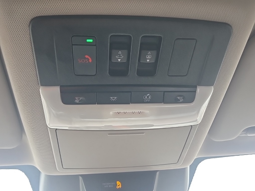 2021 Nissan Rogue SV photo 21