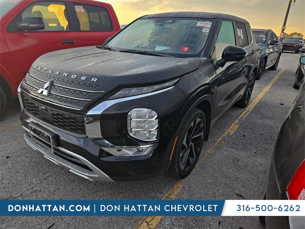 2023 Mitsubishi Outlander SE