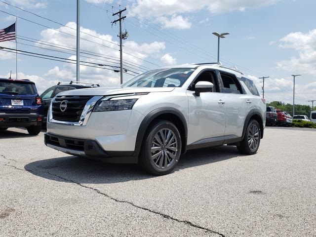 2025 Nissan Pathfinder SL photo 3