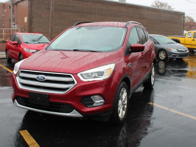Used 2017 Ford Escape SE with VIN 1FMCU0GD3HUD57196 for sale in North Olmsted, OH