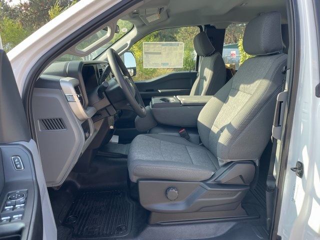 2026 Ford F-250 photo 2