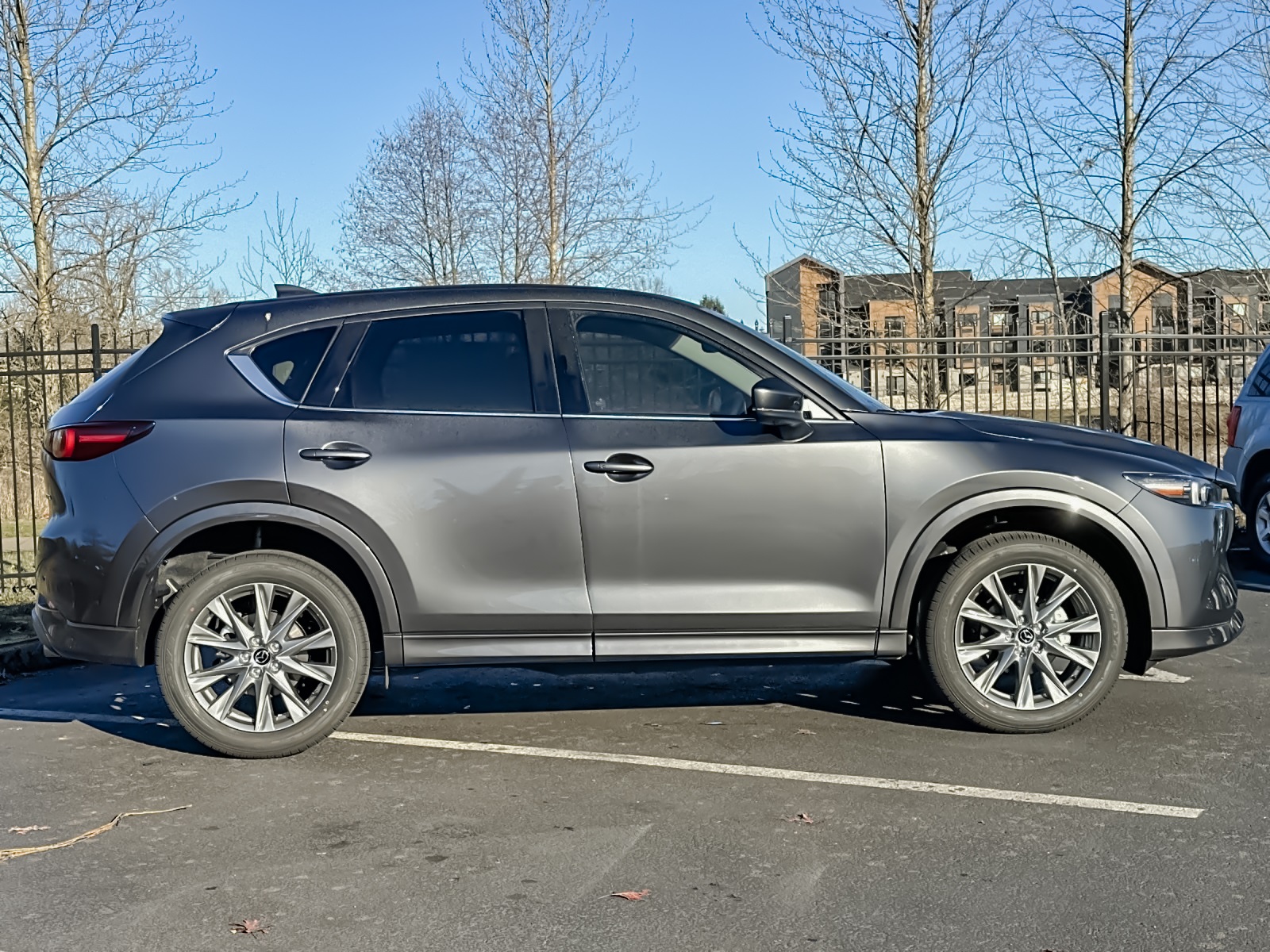 2025 Mazda CX-5 2.5 Premium Plus photo 2