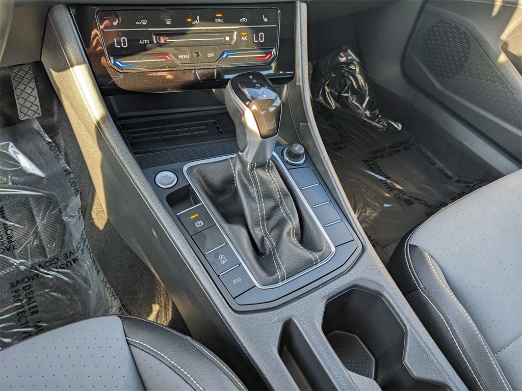 2025 Volkswagen Jetta 1.5T SE photo 23