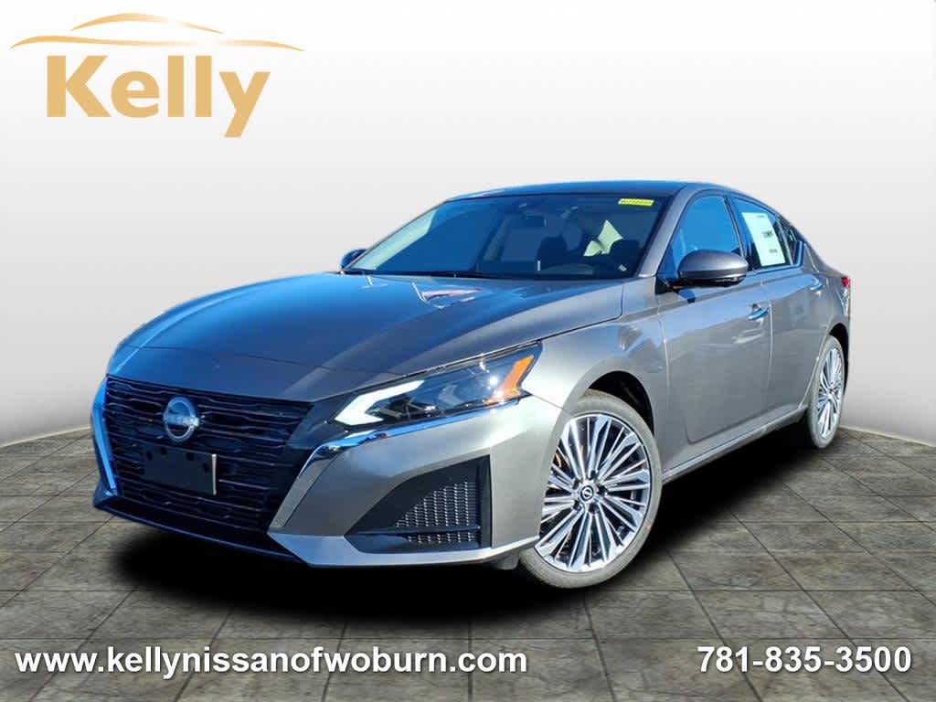 2025 Nissan Altima SL's photo