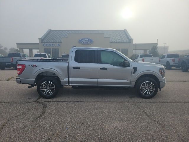 2023 Ford F-150 XL photo 17