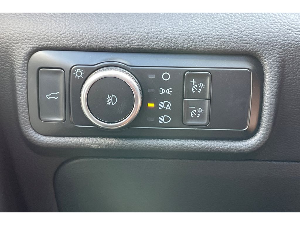 2023 Ford Explorer ST photo 43