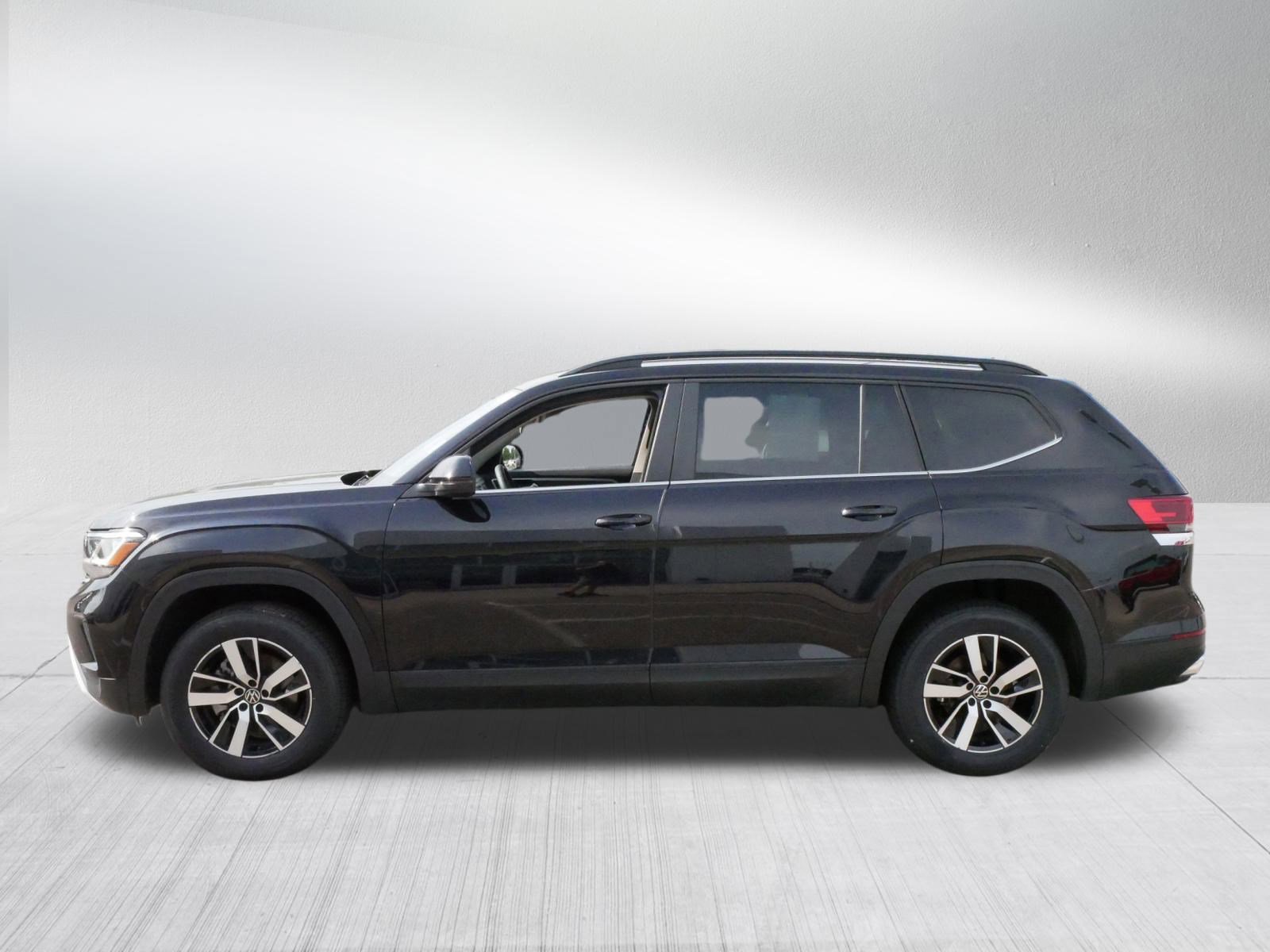 2022 Volkswagen Atlas SE photo 4