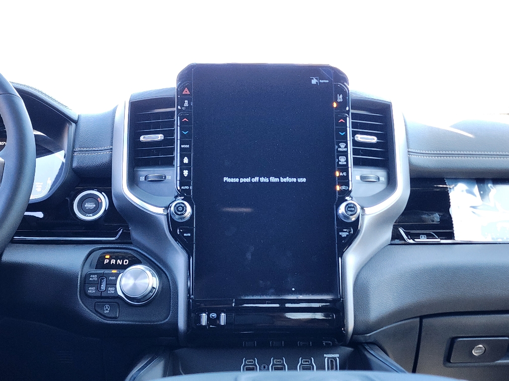 2026 Ram 1500 Laramie photo 3