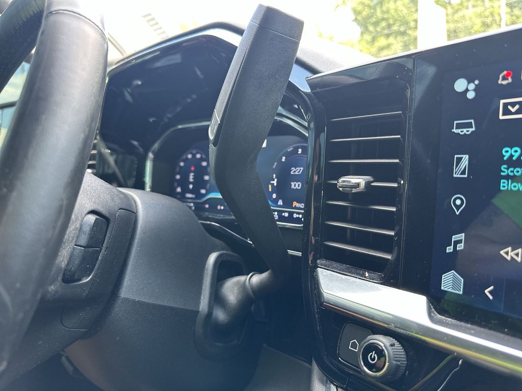 2023 Chevrolet Silverado 1500 LT photo 25